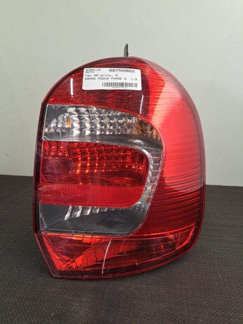 Image Feu arriere principal droit (feux) - RENAULT GRAND MODUS