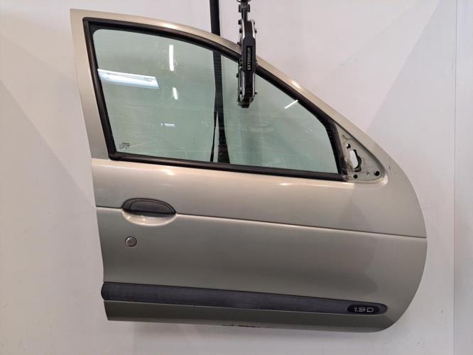 Image Porte avant droit - RENAULT MEGANE 1