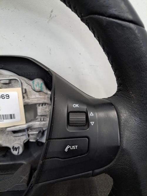 Image Volant - PEUGEOT 2008 1