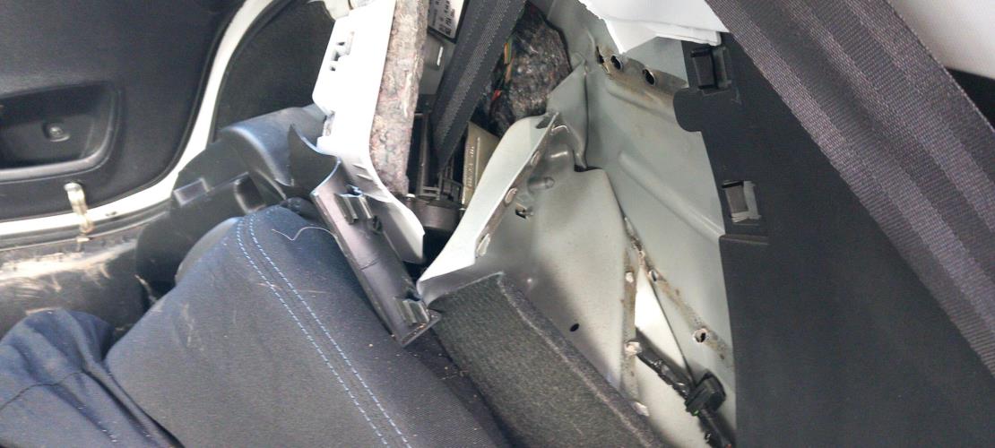 Image Interrupteur de leve vitre avant gauche - PEUGEOT 208 1