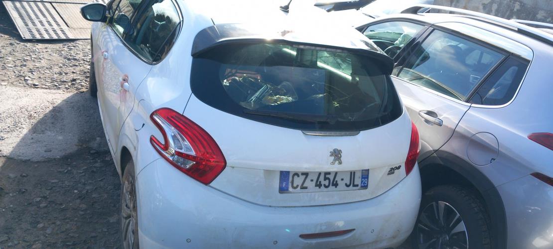 Image Interrupteur de leve vitre avant gauche - PEUGEOT 208 1