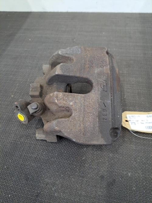 Image Etrier avant droit (freinage) - PEUGEOT 508 1 SW