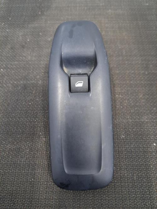 Image Interrupteur de leve vitre avant droit - PEUGEOT 208 1