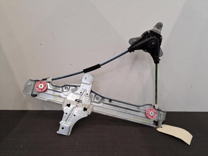 Image Leve vitre mecanique arriere droit - PEUGEOT 208 1