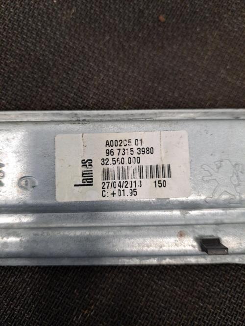 Image Leve vitre mecanique arriere gauche - PEUGEOT 208 1