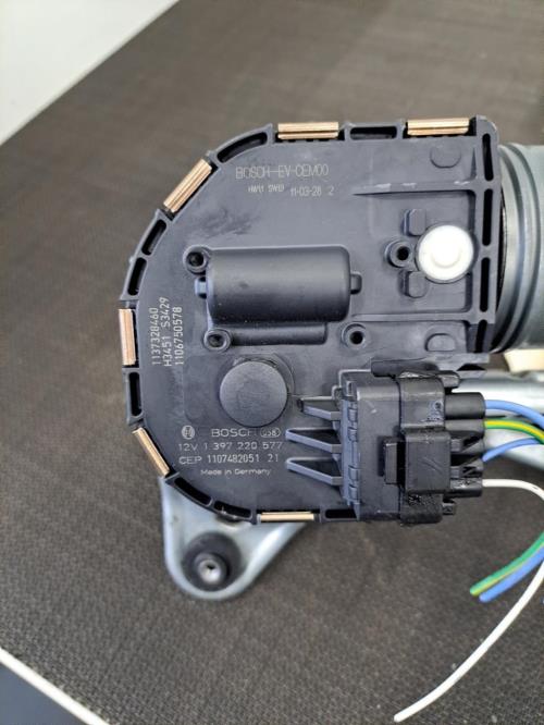 Image Moteur essuie glace avant droit - PEUGEOT 3008 1