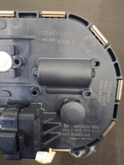 Image Moteur essuie glace avant gauche - PEUGEOT 5008 1