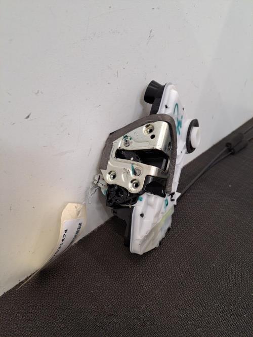 Image Serrure avant gauche - PEUGEOT 108