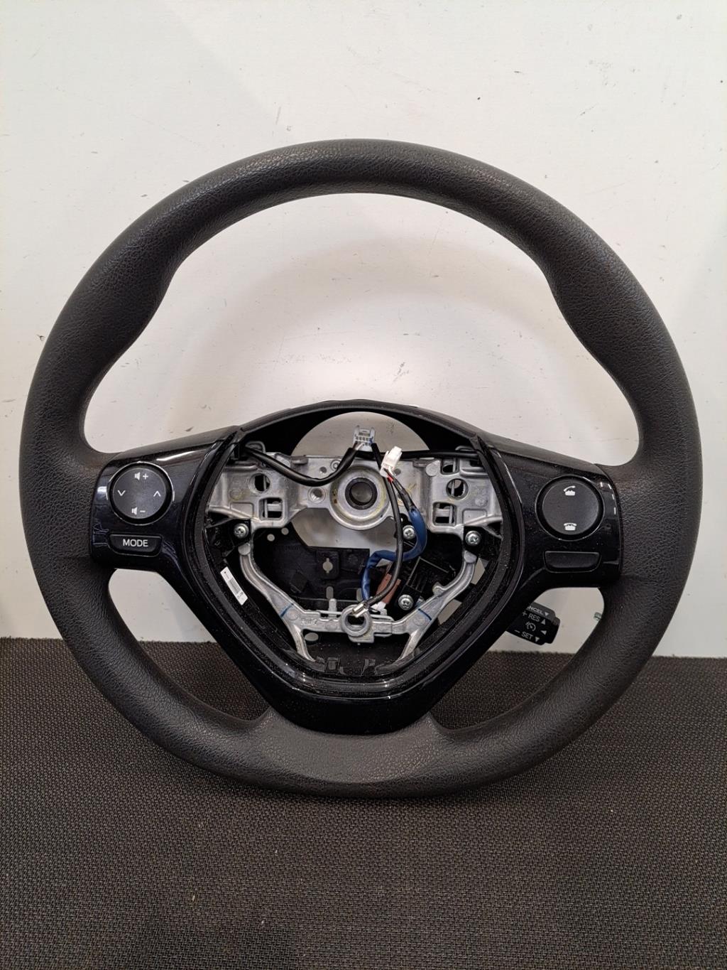 Volant PEUGEOT 108 Essence - 1