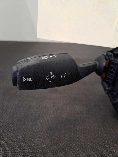 Image Com (Bloc Contacteur Tournant+Commodo Essuie Glace+Commodo Phare) - BMW SERIE 1 F21