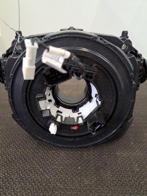 Image Com (Bloc Contacteur Tournant+Commodo Essuie Glace+Commodo Phare) - BMW SERIE 1 F21