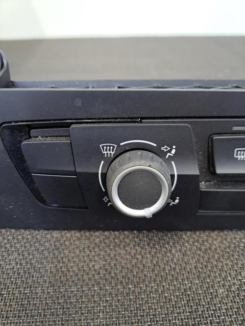 Image Commande chauffage - BMW SERIE 1 F21