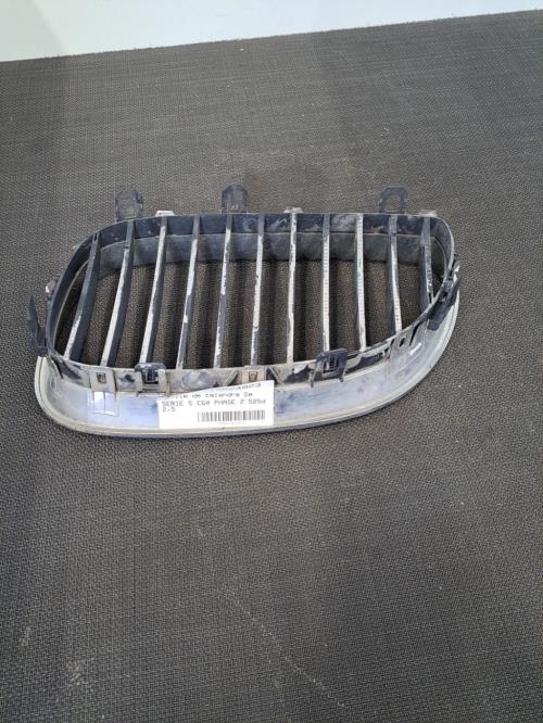 Image Grille de calandre droite - BMW SERIE 5 E60