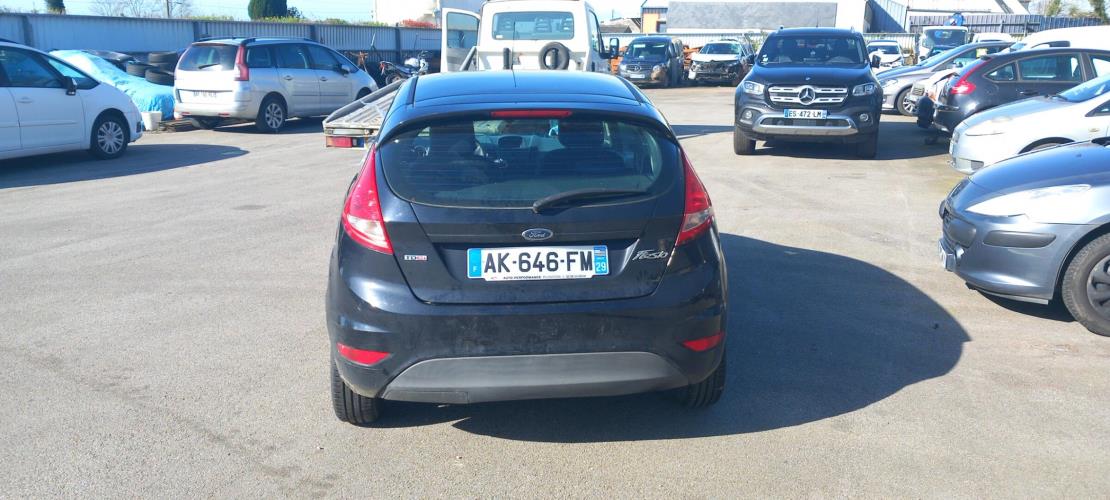 Image Feu arriere principal gauche (feux) - FORD FIESTA 6