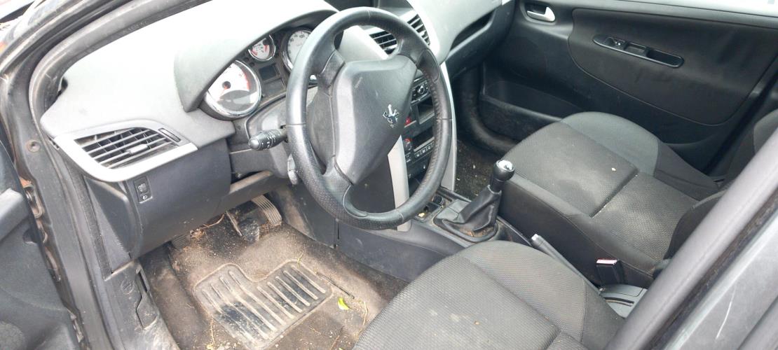 Image Pare choc arriere - PEUGEOT 207