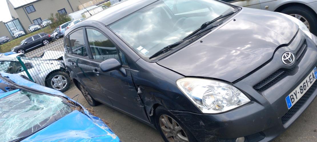 Image Feu arriere principal droit (feux) - TOYOTA COROLLA VERSO 2
