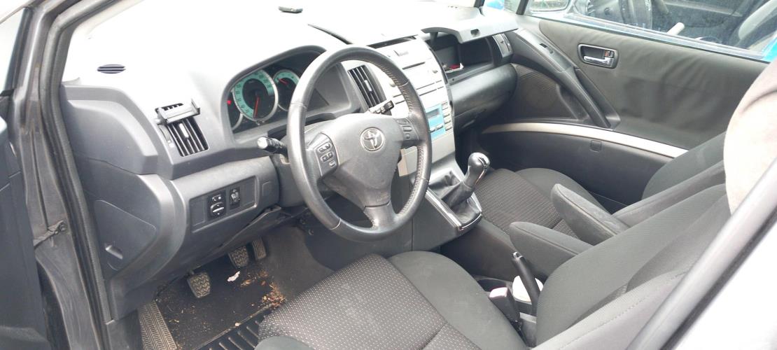 Image Feu arriere principal droit (feux) - TOYOTA COROLLA VERSO 2