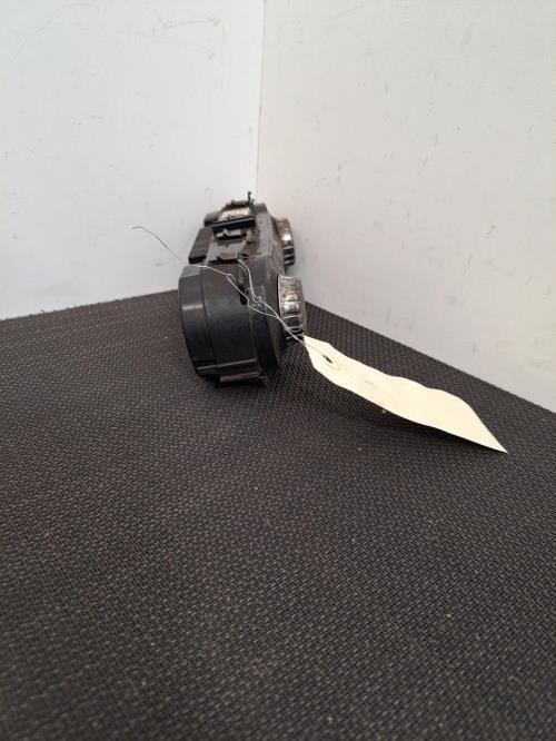 Image Commande chauffage - MERCEDES CLASSE CLA 117