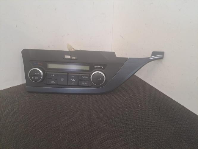 Image Commande chauffage - TOYOTA AURIS 2