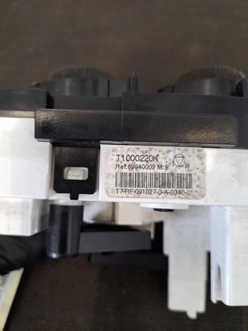 Image Commande chauffage - PEUGEOT 308 1