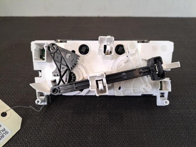 Image Commande chauffage - PEUGEOT 308 1