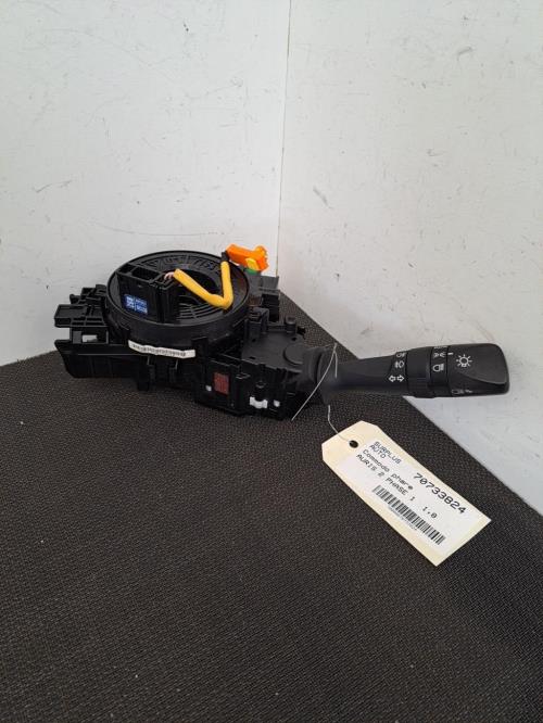 Image Commodo phare - TOYOTA AURIS 2