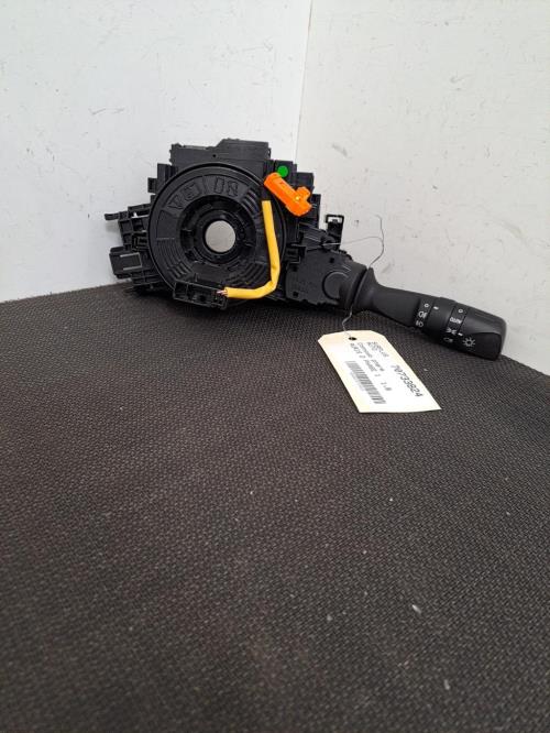 Image Commodo phare - TOYOTA AURIS 2