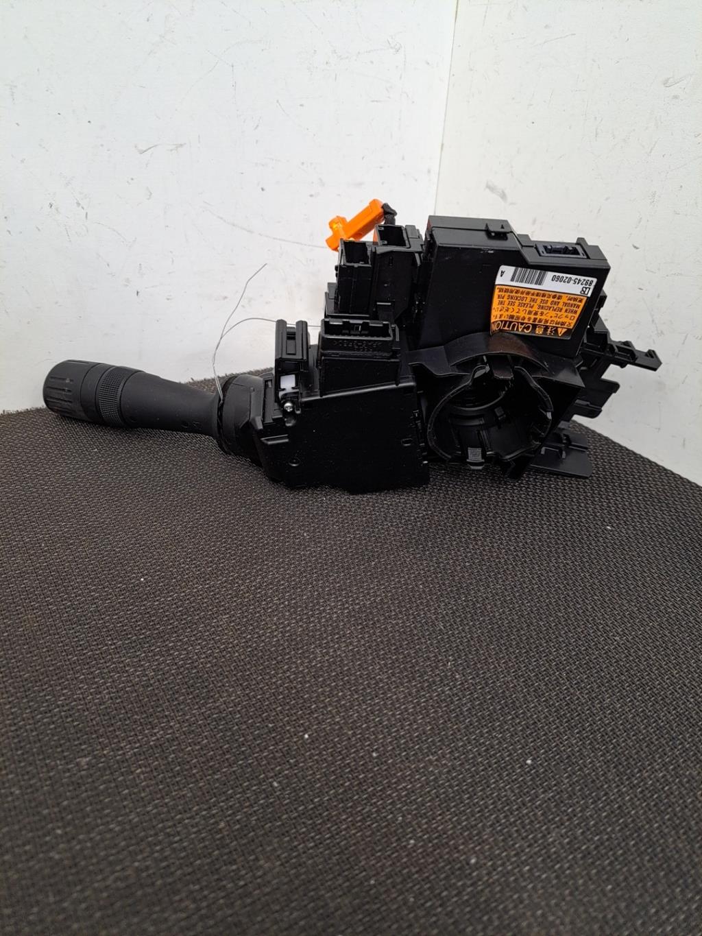 Commodo phare TOYOTA AURIS 2 PHASE 1 Essence/Hybride - 1