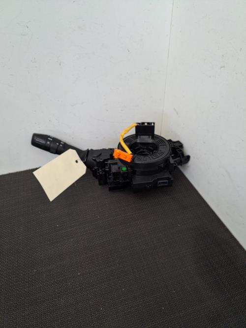 Image Commodo phare - TOYOTA AURIS 2