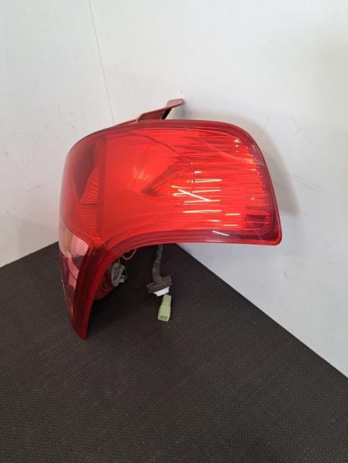 Image Feu arriere principal droit (feux) - SUZUKI SWIFT 3