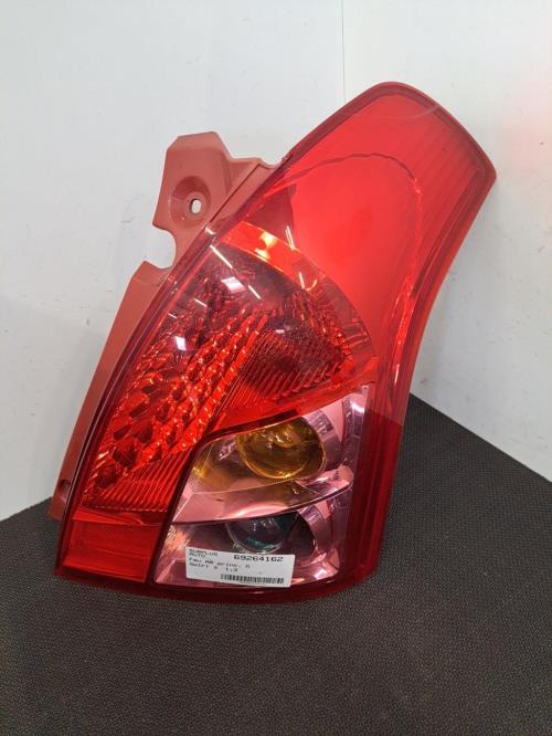 Image Feu arriere principal droit (feux) - SUZUKI SWIFT 3