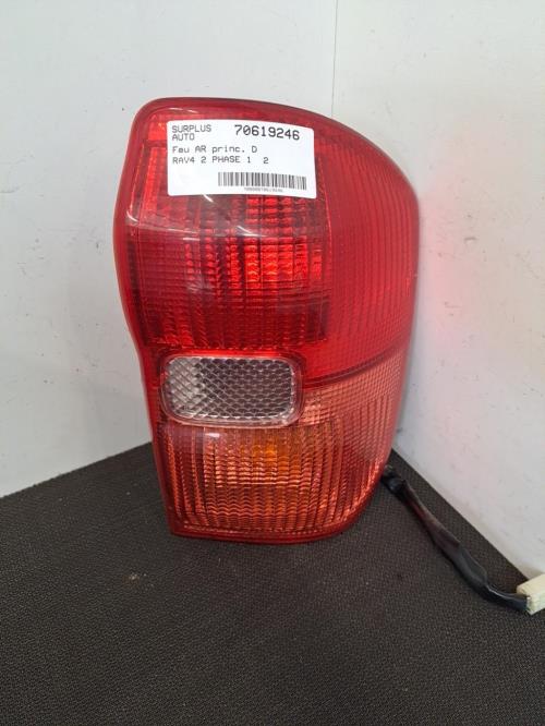 Image Feu arriere principal droit (feux) - TOYOTA RAV4 2