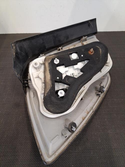 Image Feu arriere principal droit (feux) - OPEL ASTRA H