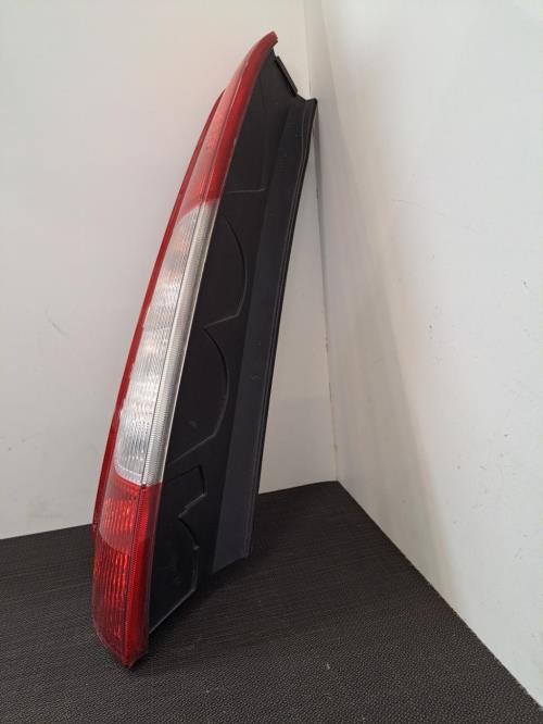 Image Feu arriere principal gauche (feux) - FORD C-MAX 1
