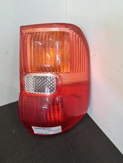 Image Feu arriere principal gauche (feux) - TOYOTA RAV4 2