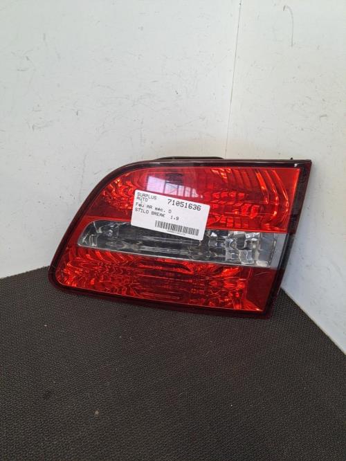 Image Feu arriere secondaire droit (feux) - FIAT STILO