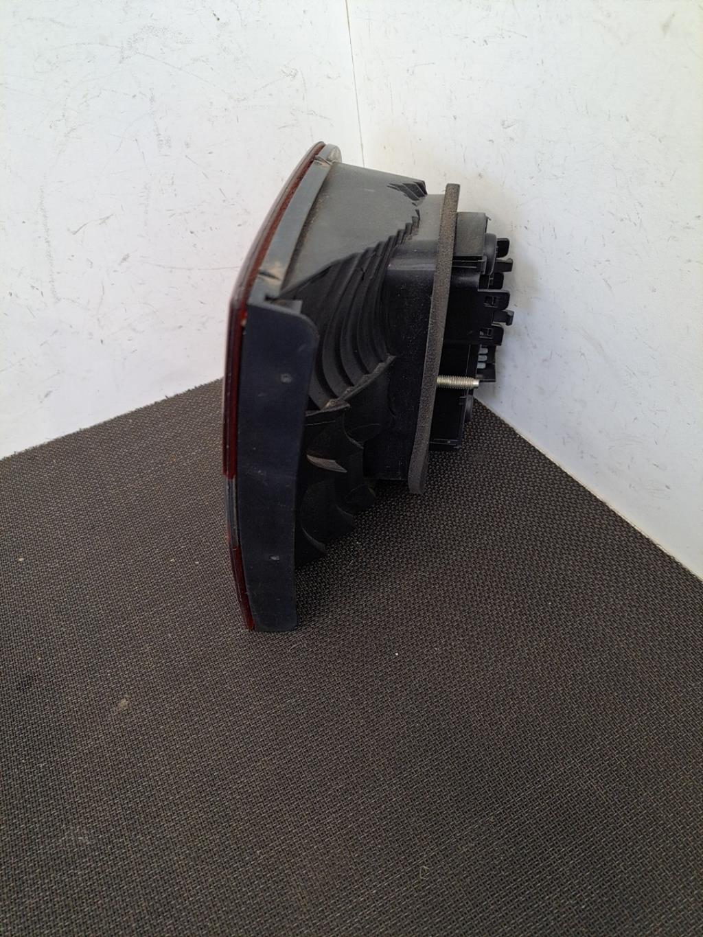 Feu arriere secondaire droit (feux) FIAT STILO BREAK Diesel - 1