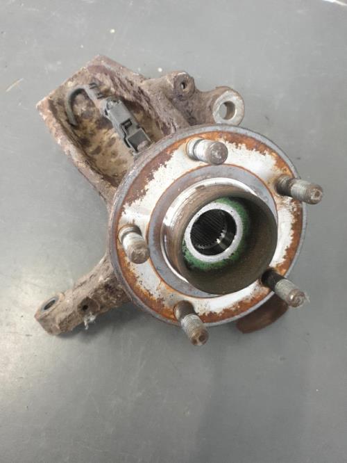 Image Moyeu avant droit - FORD C-MAX 1