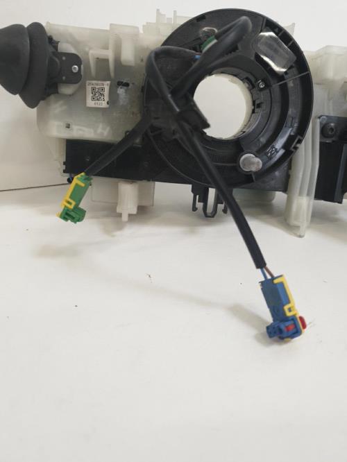 Image Com (Bloc Contacteur Tournant+Commodo Essuie Glace+Commodo Phare) - RENAULT SCENIC 3
