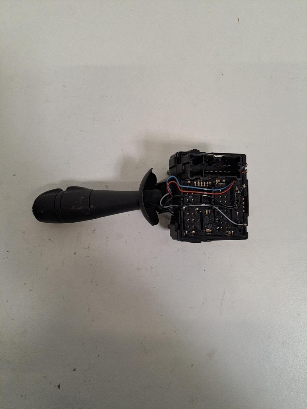 Commodo d'essuie glaces RENAULT CLIO 4 PHASE 1 BREAK Diesel - 1