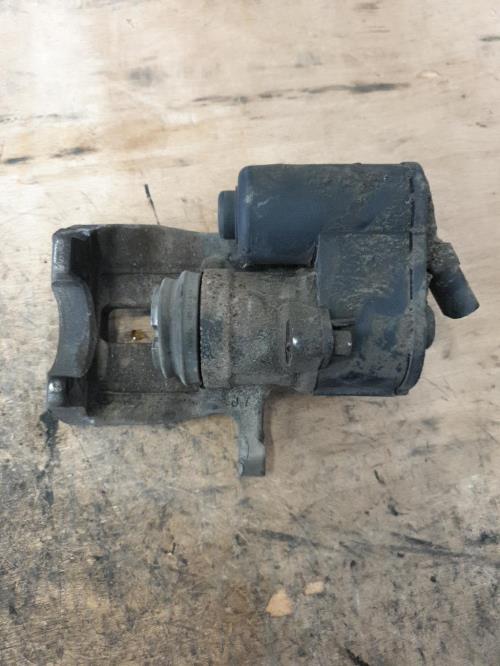 Image Etrier arriere droit (freinage) - VOLKSWAGEN PASSAT 5