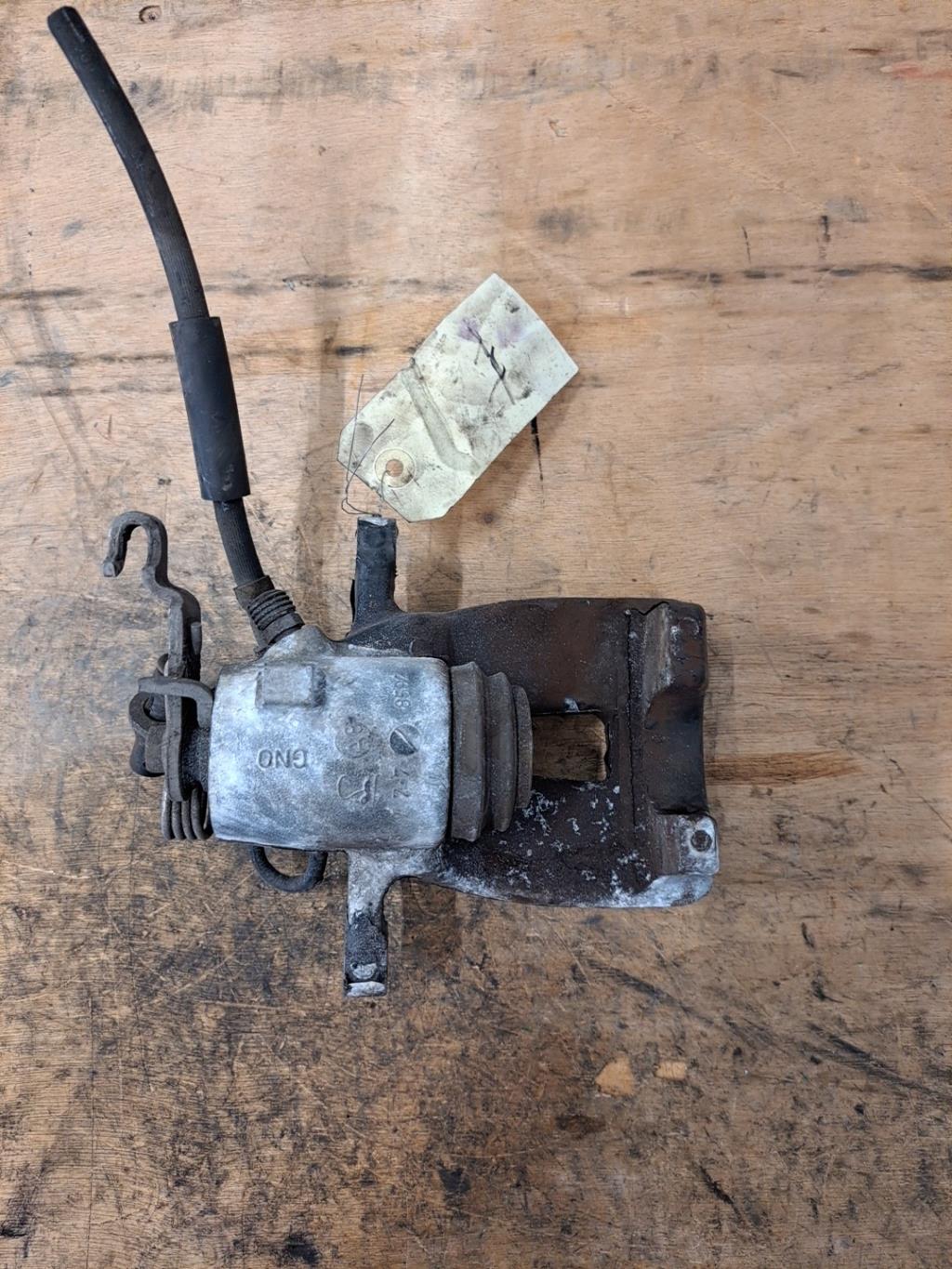 Etrier arriere gauche (freinage) AUDI TT 2  - 1