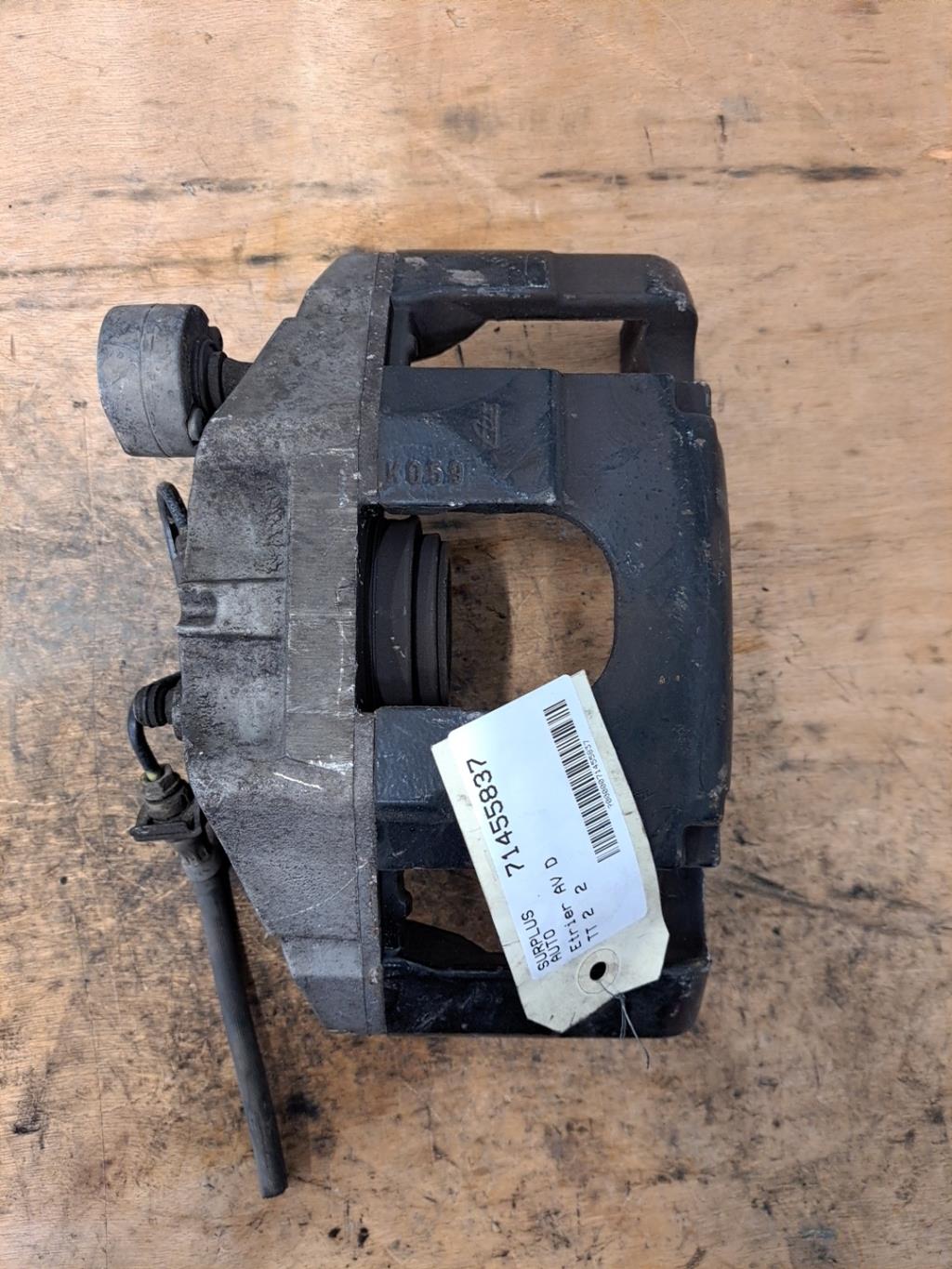 Etrier avant droit (freinage) AUDI TT 2  - 1