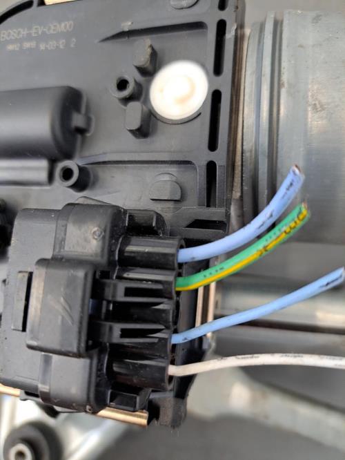 Image Moteur essuie glace avant droit - PEUGEOT 3008 1