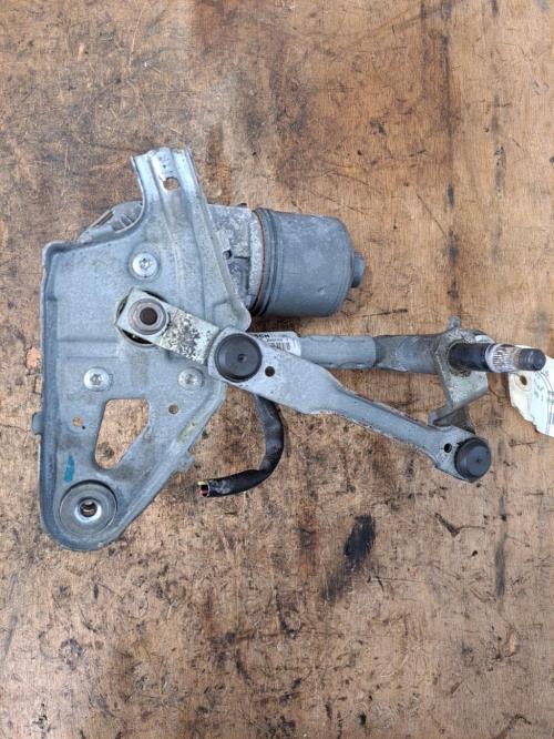 Image Moteur essuie glace avant gauche - PEUGEOT 5008 1
