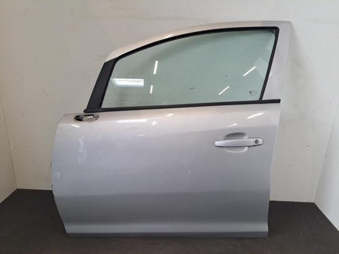 Image Porte avant gauche - OPEL CORSA D