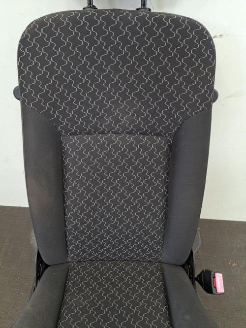 Image Siege avant droit - RENAULT KANGOO 2