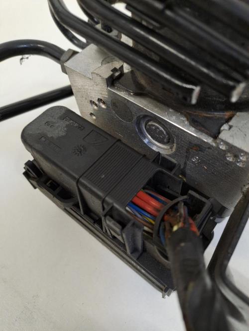 Image Bloc ABS (freins anti-blocage) - VOLVO C 70 2
