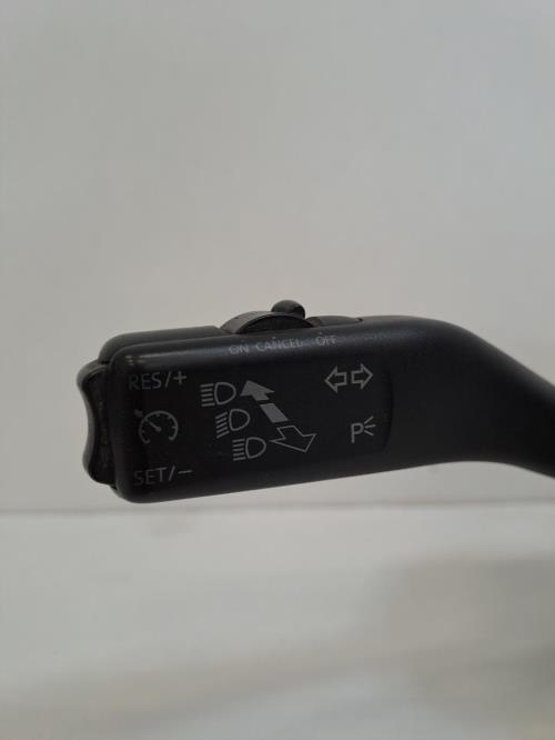 Image Com (Bloc Contacteur Tournant+Commodo Essuie Glace+Commodo Phare) - VOLKSWAGEN GOLF 6