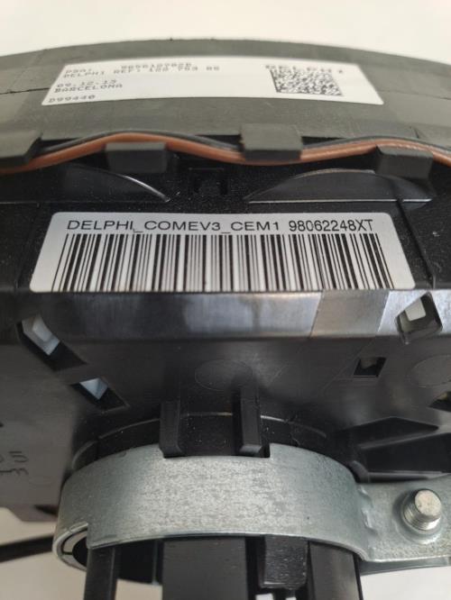 Image Com (Bloc Contacteur Tournant+Commodo Essuie Glace+Commodo Phare) - CITROEN BERLINGO 2